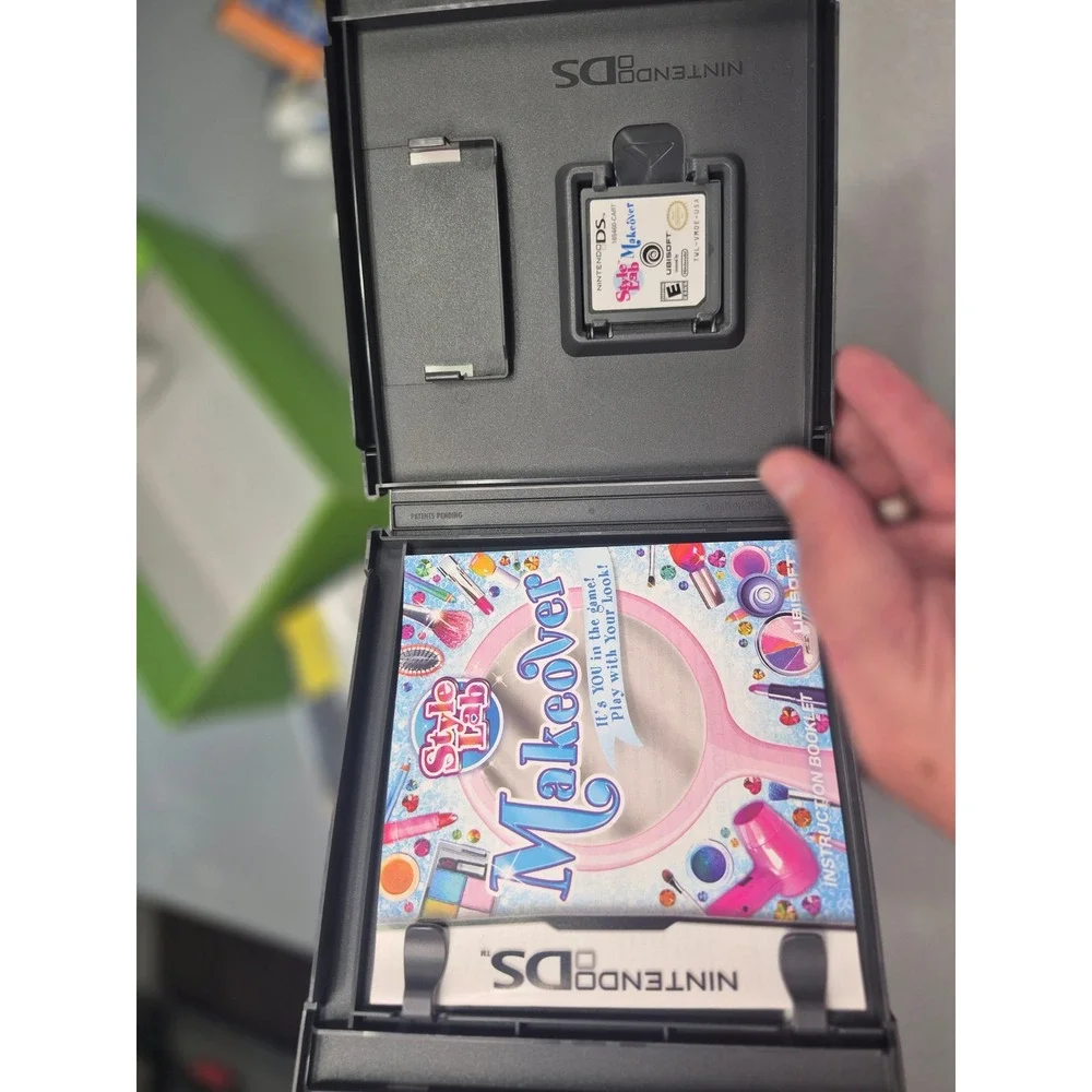 Style Lab Makeover Nintendo DS Ubisoft CIB Complete with Manual 165480-CART